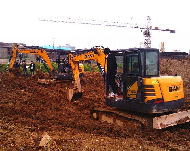 西工区挖掘机培训学校